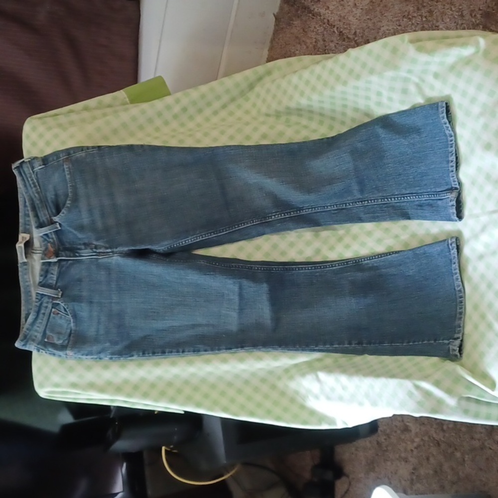 Levi signature women's jeans size 8